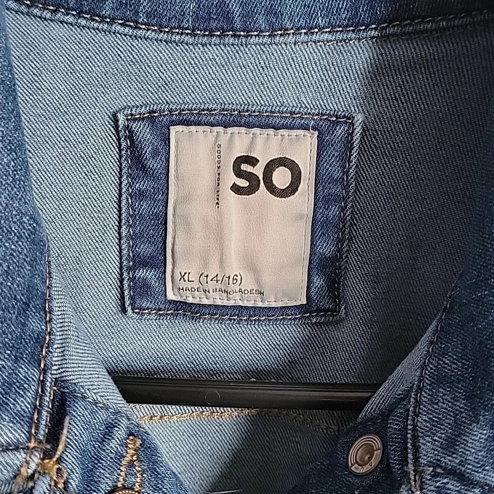 Girls SO, Jean jacket, XL(14-16).Like new.